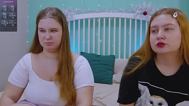 Snapshot of Ellie_Wellie chatting on 01/25/25, 05:19 Ellie Wellie online show from 01/25/25, 05:19