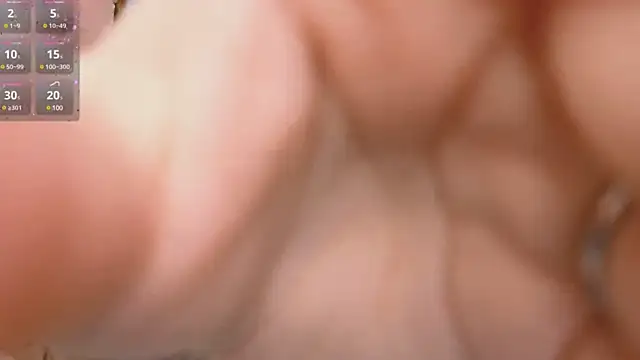 Snapshot of Ellie_Wellie chatting on 01/28/25, 06:28 Ellie Wellie online show from 01/28/25, 06:28