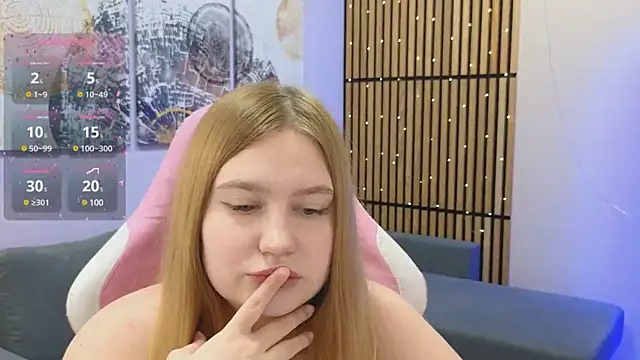 Snapshot of Ellie_Wellie chatting on 02/01/25, 02:24 Ellie Wellie online show from 02/01/25, 02:24