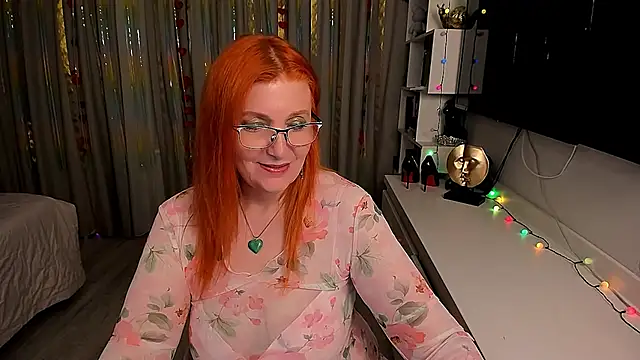 Snapshot of Fire-Fox-One chatting on 03/15/25, 10:22 Fire-Fox-One online show from 03/15/25, 10:22