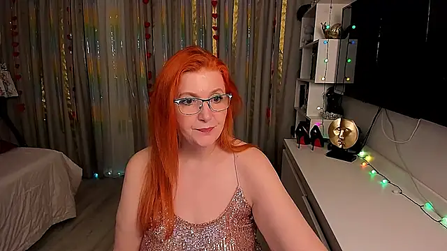 Snapshot of Fire-Fox-One chatting on 03/16/25, 10:31 Fire-Fox-One online show from 03/16/25, 10:31