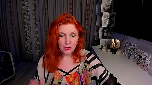 Snapshot of Fire-Fox-One chatting on 09/20/25, 09:27 Fire-Fox-One online show from 09/20/25, 09:27