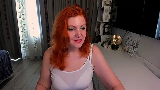 Snapshot of Fire-Fox-One chatting on 09/24/25, 06:39 Fire-Fox-One online show from 09/24/25, 06:39