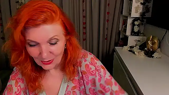 Snapshot of Fire-Fox-One chatting on 10/06/25, 07:33 Fire-Fox-One online show from 10/06/25, 07:33
