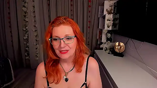 Snapshot of Fire-Fox-One chatting on 10/11/25, 05:22 Fire-Fox-One online show from 10/11/25, 05:22