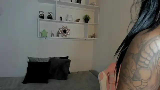 Snapshot of Zizi-campbel chatting on 12/26/24, 02:55 Zizi-campbel online show from 12/26/24, 02:55