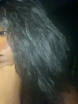 Snapshot of Zizi-campbel chatting on 02/03/25, 03:31 Zizi-campbel online show from 02/03/25, 03:31