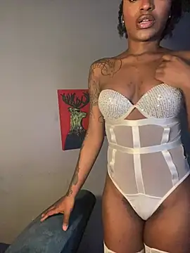 Zizi-campbel online show from 03/01/26, 10:39