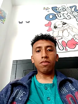 Snapshot of Alex-col chatting on 12/23/24, 08:03 Alex-col online show from 12/23/24, 08:03