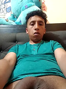 Snapshot of Alex-col chatting on 10/14/25, 06:36 Alex-col online show from 10/14/25, 06:36