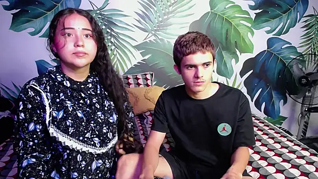 Snapshot of Gurvinder_1 chatting on 02/19/25, 12:11 Gurvinder 1 online show from 02/19/25, 12:11