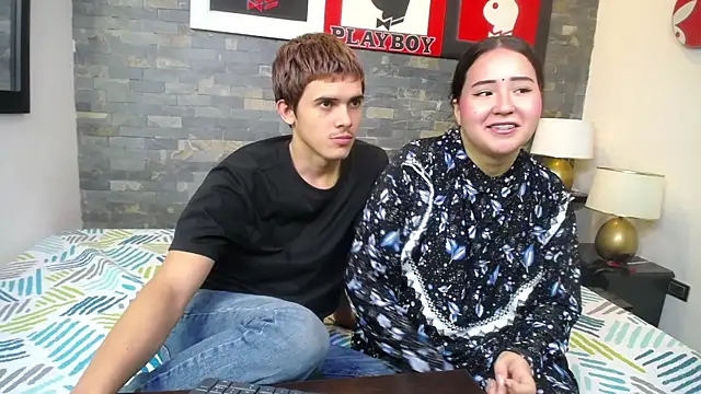 Snapshot of Gurvinder_1 chatting on 03/01/25, 12:12 Gurvinder 1 online show from 03/01/25, 12:12