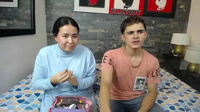 Snapshot of Gurvinder_1 chatting on 03/14/25, 06:07 Gurvinder 1 online show from 03/14/25, 06:07