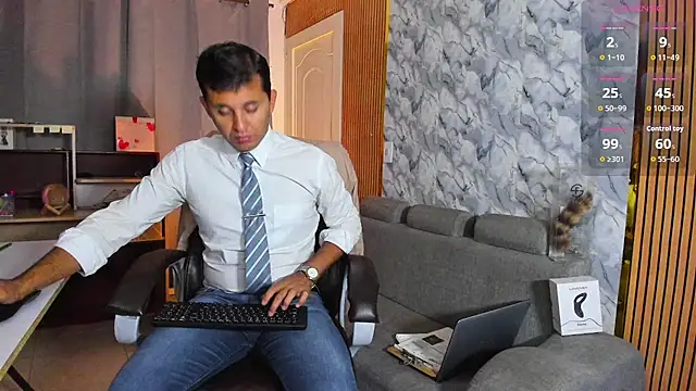 Hideintheoffice online show from 02/16/26, 01:13