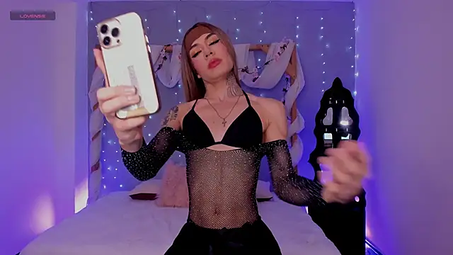 Camillesanto online show from 02/21/25, 09:43