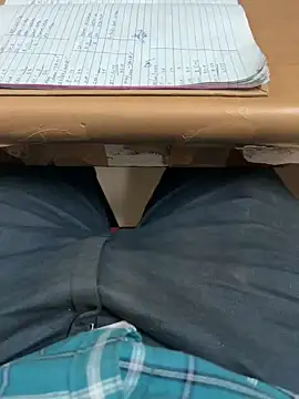 Hillz king 98 online show from 02/04/25, 11:49