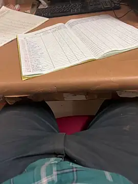 Hillz king 98 online show from 02/05/25, 10:33