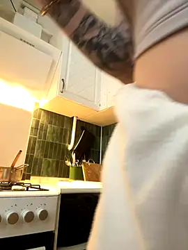 MayaMystic online show from 11/15/25, 10:12