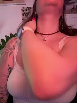 Snapshot of MayaMystic chatting on 03/03/26, 03:07 MayaMystic online show from 03/03/26, 03:07