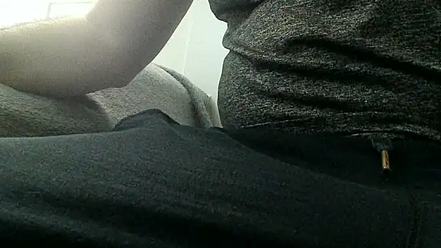 teek1234 1 online show from 11/21/25, 05:06