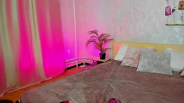 Cheryl  Brown online show from 02/13/25, 04:43