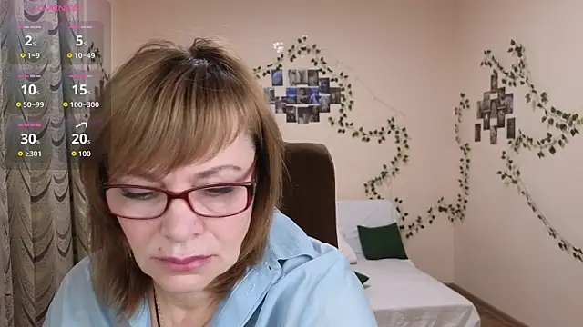 Snapshot of Miss_Moren chatting on 11/24/25, 04:34 Miss Moren online show from 11/24/25, 04:34