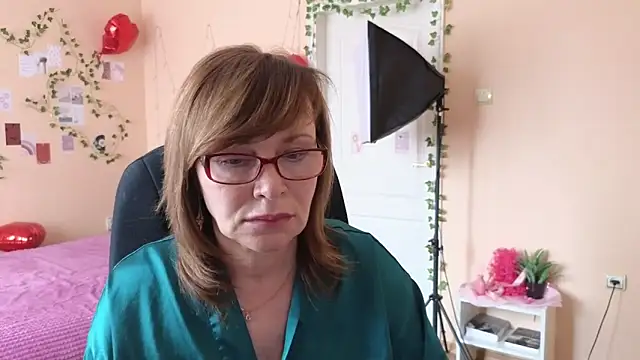 Miss Moren online show from 03/27/26, 08:37