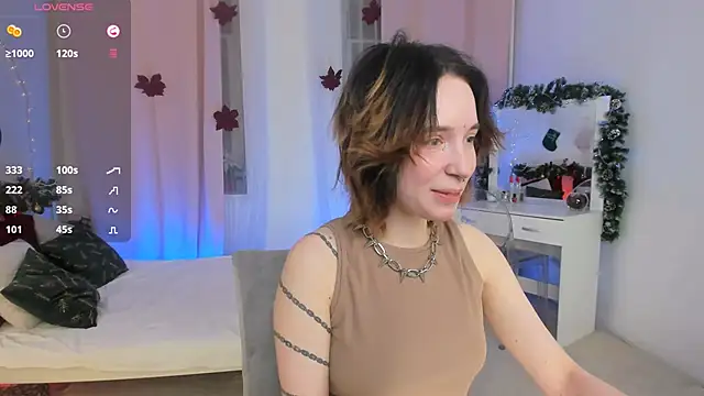 lilithlunna online show from 01/07/25, 10:30