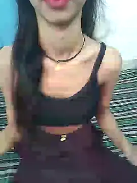 Snapshot of Liza-rani chatting on 01/13/25, 05:33 Liza-rani online show from 01/13/25, 05:33