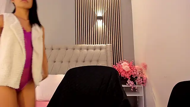 BrithanySummer online show from 11/29/25, 04:15