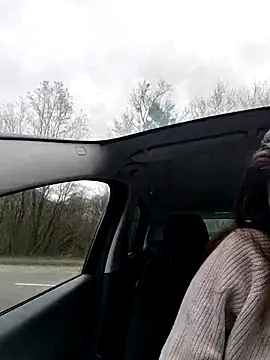 sansan2411 online show from 12/05/25, 02:36