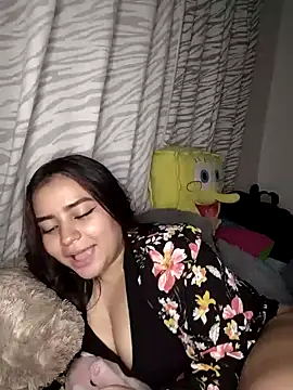 Snapshot of Ema_kraus chatting on 02/08/25, 12:38 Ema kraus online show from 02/08/25, 12:38