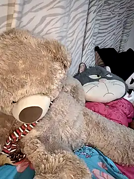 Snapshot of Ema_kraus chatting on 02/23/25, 05:34 Ema kraus online show from 02/23/25, 05:34