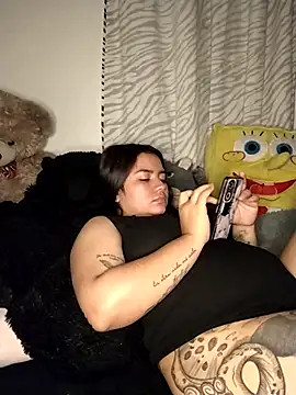 Snapshot of Ema_kraus chatting on 03/04/25, 09:07 Ema kraus online show from 03/04/25, 09:07