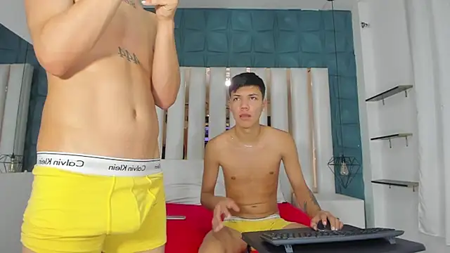 Snapshot of Angel_xxx chatting on 02/14/25, 01:18 Angel xxx online show from 02/14/25, 01:18