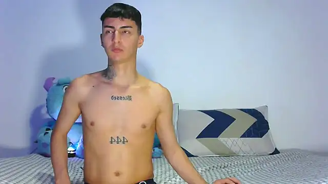 Snapshot of Angel_xxx chatting on 03/09/25, 10:19 Angel xxx online show from 03/09/25, 10:19