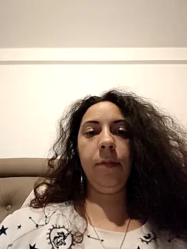 Snapshot of naughty69curls chatting on 02/01/26, 08:18 naughty69curls online show from 02/01/26, 08:18