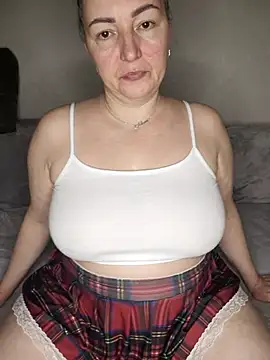 HairyVicky online show from 12/16/25, 11:21