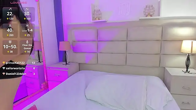 RoseCassie online show from 02/17/25, 06:59