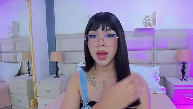 RoseCassie online show from 03/22/25, 01:30