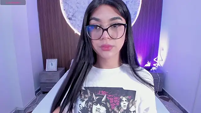 RoseCassie online show from 12/20/25, 01:18