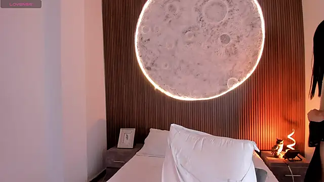 RoseCassie online show from 01/05/26, 05:27