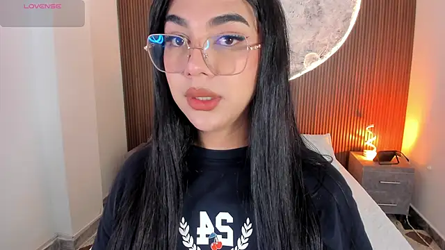 RoseCassie online show from 02/10/26, 01:15