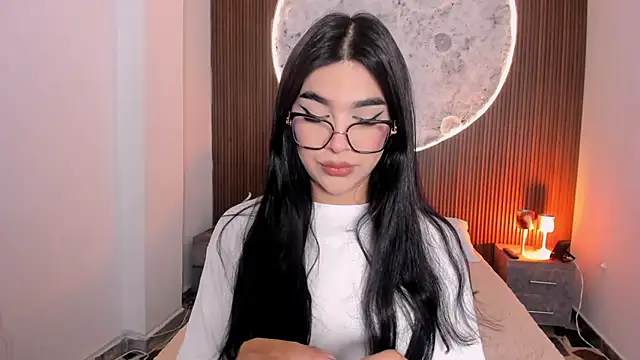 Snapshot of RoseCassie chatting on 04/28/26, 01:05 RoseCassie online show from 04/28/26, 01:05