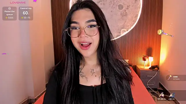 Snapshot of RoseCassie chatting on 05/07/26, 01:38 RoseCassie online show from 05/07/26, 01:38