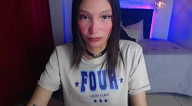 mia collens online show from 02/03/25, 01:41