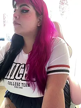 Snapshot of Pinky-Flower chatting on 02/04/25, 08:38 Pinky-Flower online show from 02/04/25, 08:38