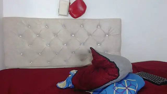 evaFiore online show from 02/21/25, 07:43