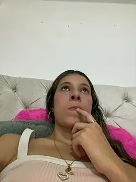 evaFiore online show from 03/16/25, 08:43