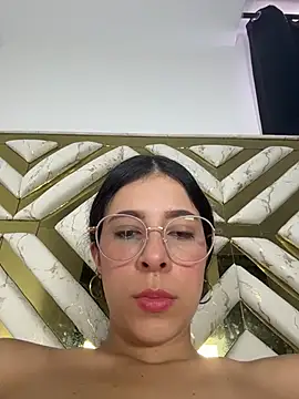 evaFiore online show from 07/15/26, 07:41